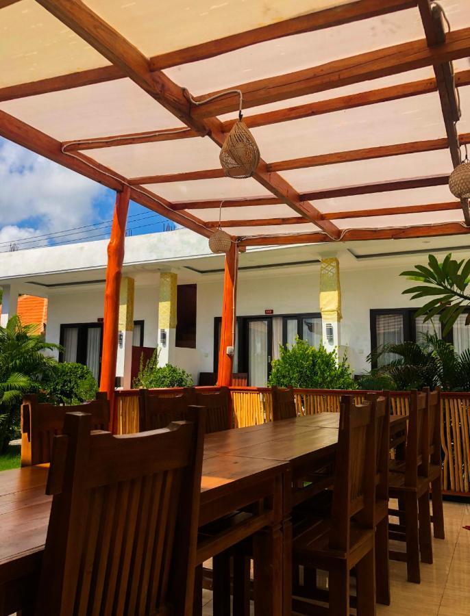 Juan Beach Bungalow Batununggul Exterior foto